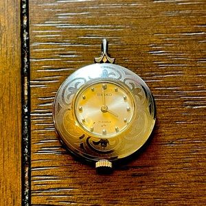 Woman’s rare Seiko pendant watch.